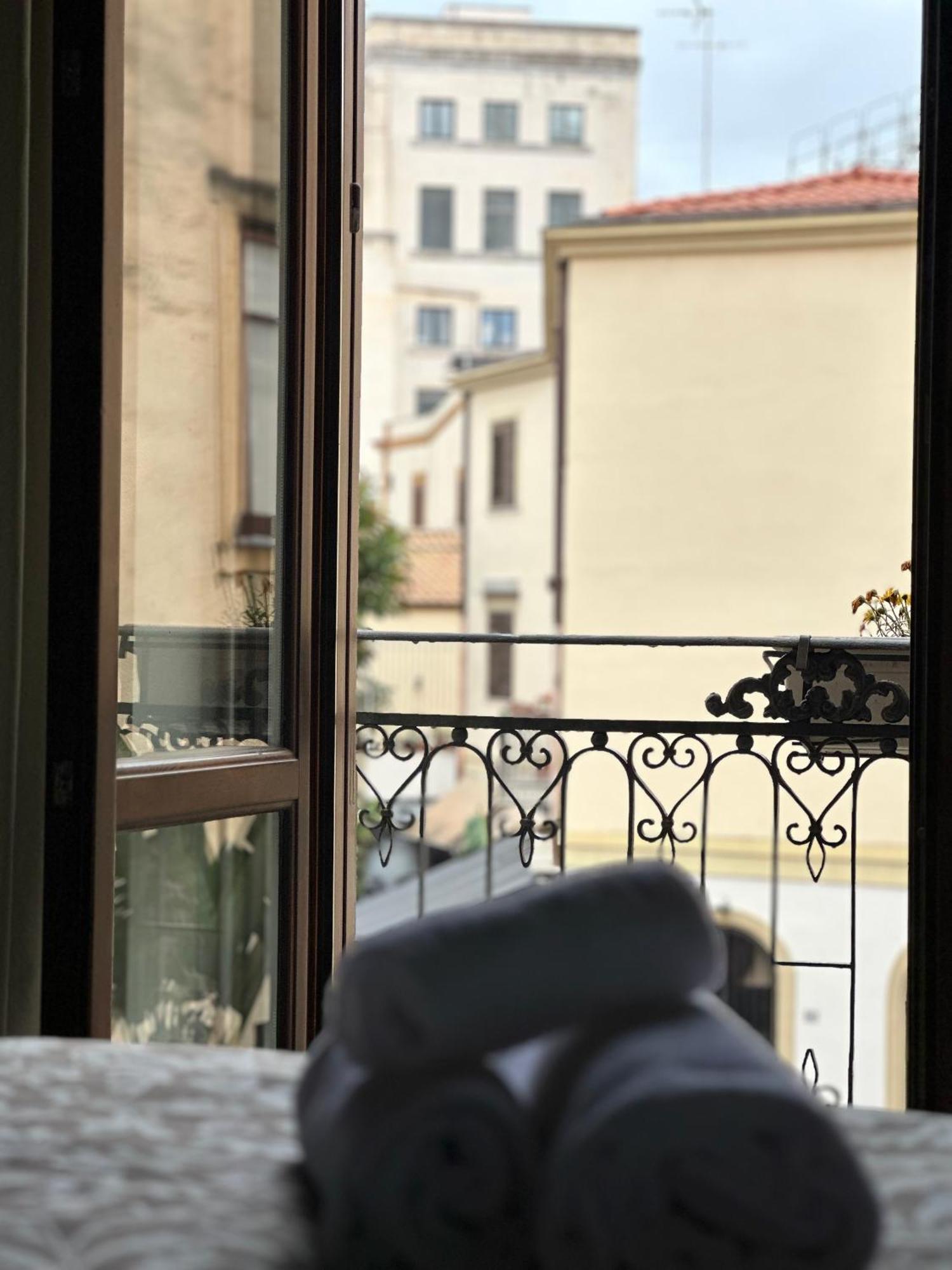 Le Quattro Chiavi Apartment Palermo Luaran gambar